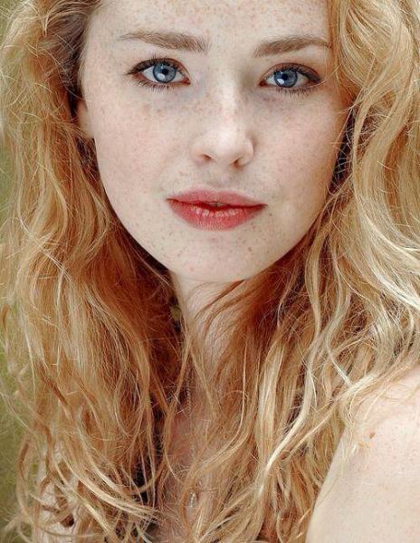 Freya Mavor - SKINS puzzle