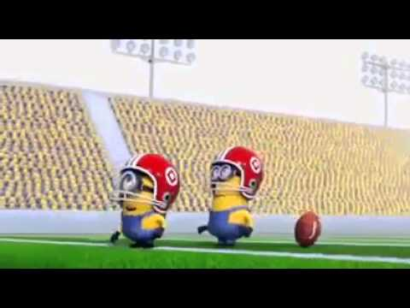 Quebra cabeça - Minions jogando futebol americano puzzle