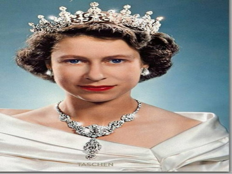 RAINHA ELIZABETH II puzzle